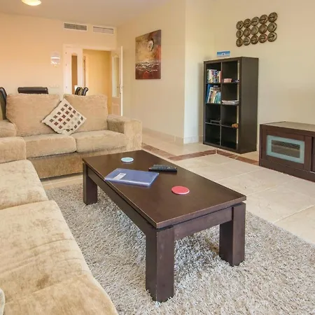 Nice Apartment In Benahavs With 2 Bedrooms, Wifi And Swimming Pool Estepona