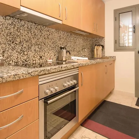 Nice Apartment In Benahavs With 2 Bedrooms, Wifi And Swimming Pool Estepona