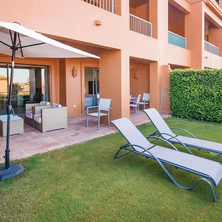 Apartment Nice Apartment In Benahavs With 2 Bedrooms, Wifi And Swimming Pool *