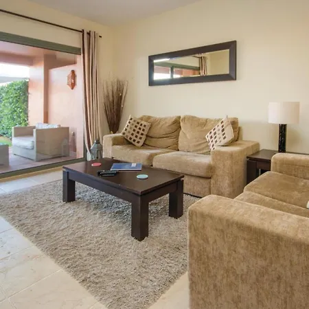 Nice Apartment In Benahavs With 2 Bedrooms, Wifi And Swimming Pool Estepona