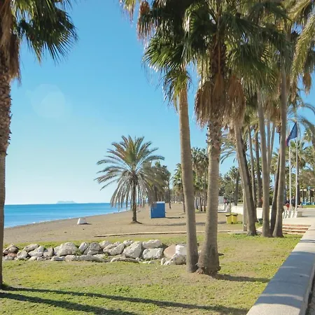 Nice Apartment In Benahavs With 2 Bedrooms, Wifi And Swimming Pool *